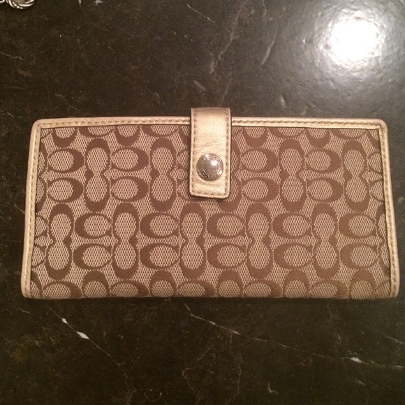 Coach wallet