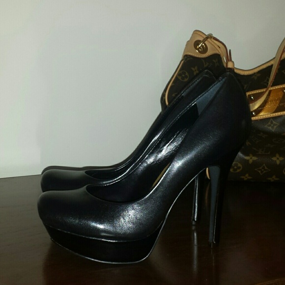 Black Leather Pump. Brand new without box!