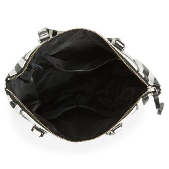 π HP π Marc by Marc Jacobs "Take Me" Stripe Tote - Picture 2 of 4