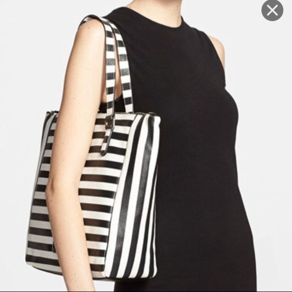 π HP π Marc by Marc Jacobs "Take Me" Stripe Tote - Picture 3 of 4