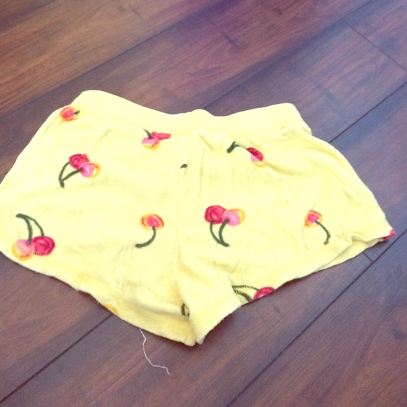 BOOTY SHORTS