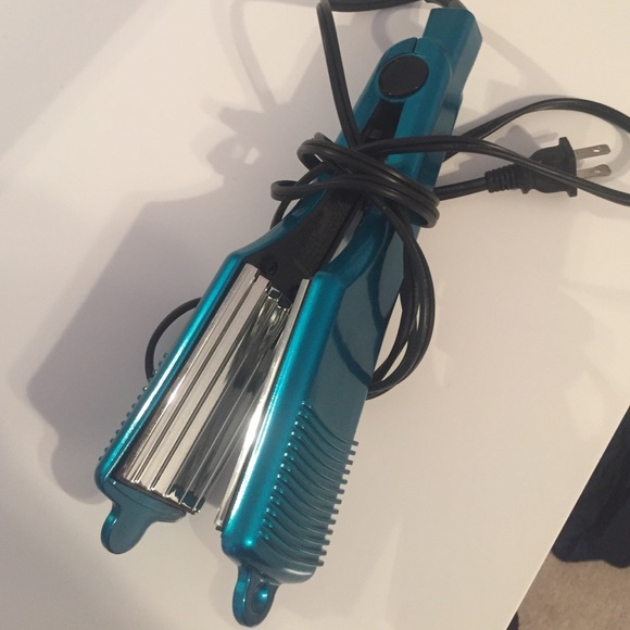 Bed Head Crimper