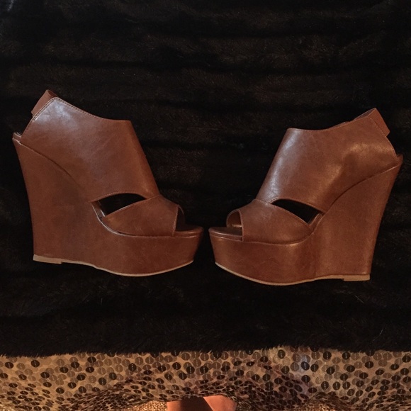 Madden Girl leather wedges