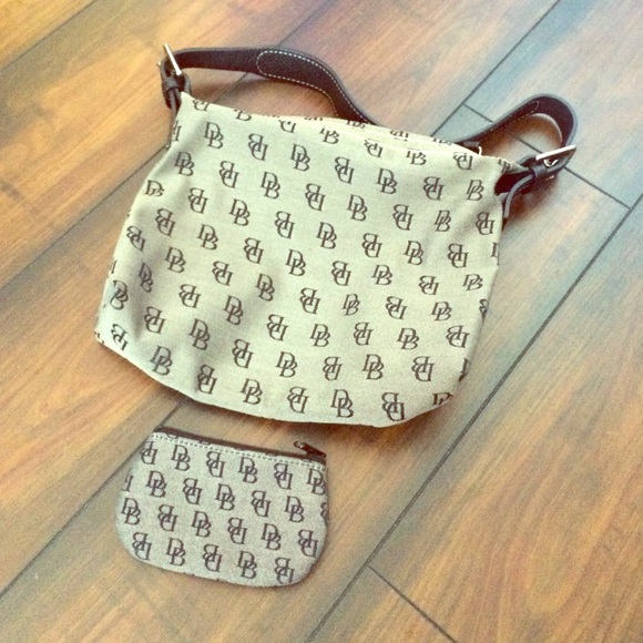 DOONEY & BOURKE coin purse and handbag set