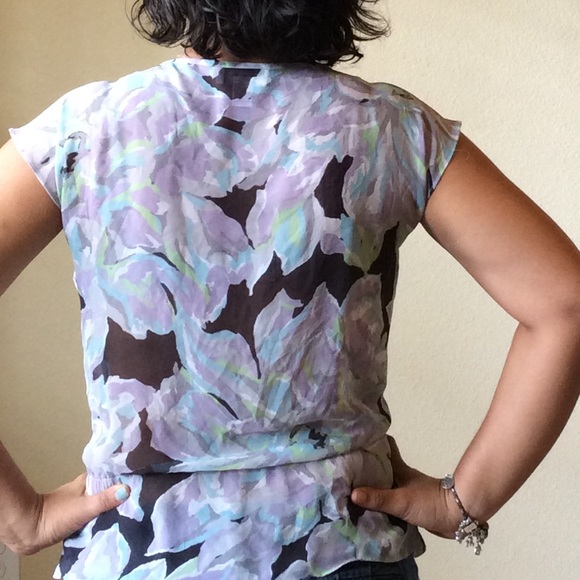 Summer top! - Picture 3 of 3