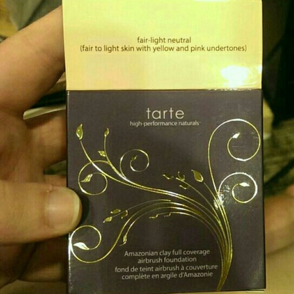 Tarte Amazonian clay foundation bnib fair-light