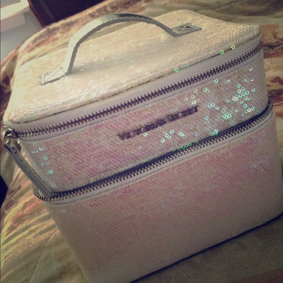 Victoria's Secret Accessories - Victoria secret makeup or jewlery bag!