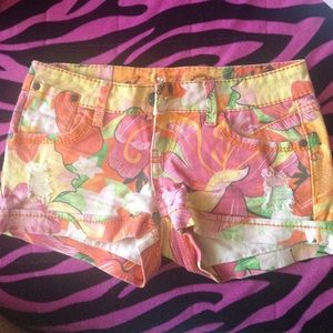 Flowery shorts