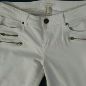 Life in progress forever 21 white jeans size 27