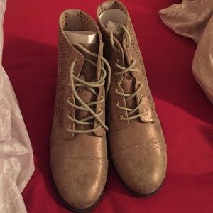 Gold combat boots