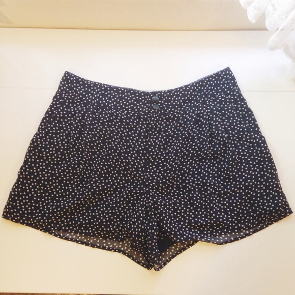 Lauren Conrad navy and white polka dot shorts