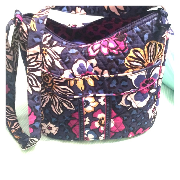 Vera Bradley African Violets Purse!!