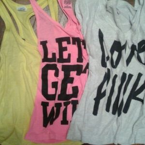 BUNDLE! VS PINK tanks