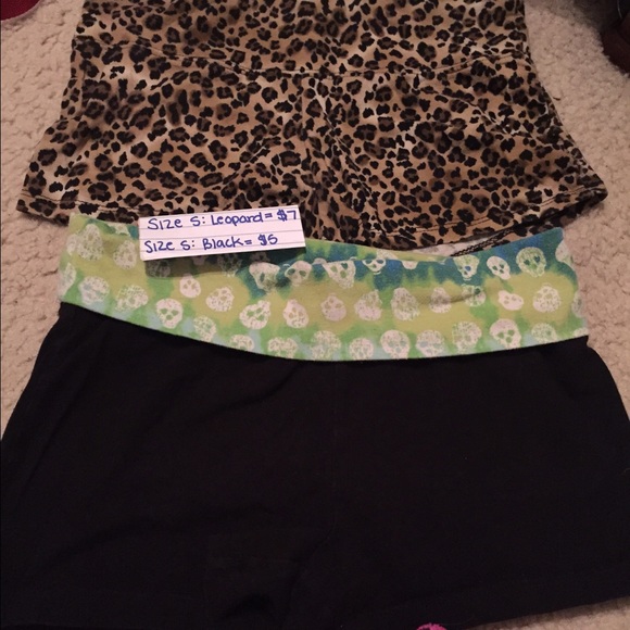 Clothes - Picture 2 of 4