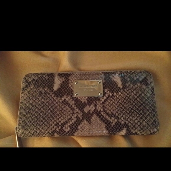 Michael Kors.Wallet