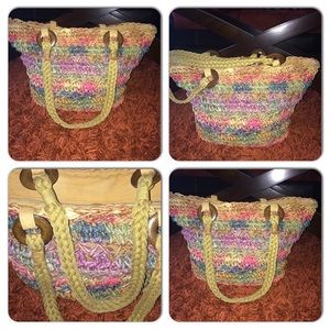 LARGE VINTAGE PASTEL STRAW HAND BAG
