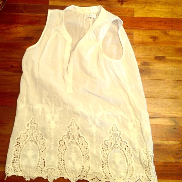 Lovely white chic Velvet Blouse