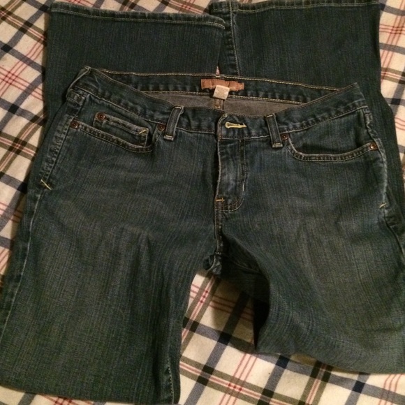 A&F stretch size 6s