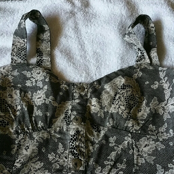 Top crop - Picture 3 of 4