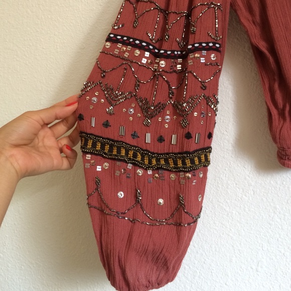 ❌Sold ❌ On Hold. Free People Beded top - Picture 3 of 4