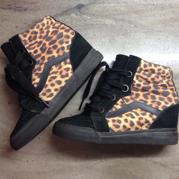 Leopard and black suede wedge Vans