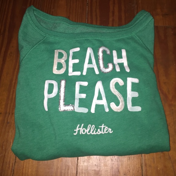 Green Hollister long sleeved sweater