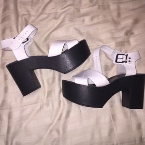 Topshop Chunky Platform Sandal