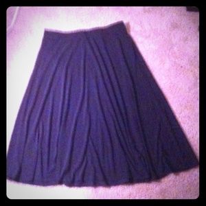 Simple Black Flowing Skirt❤