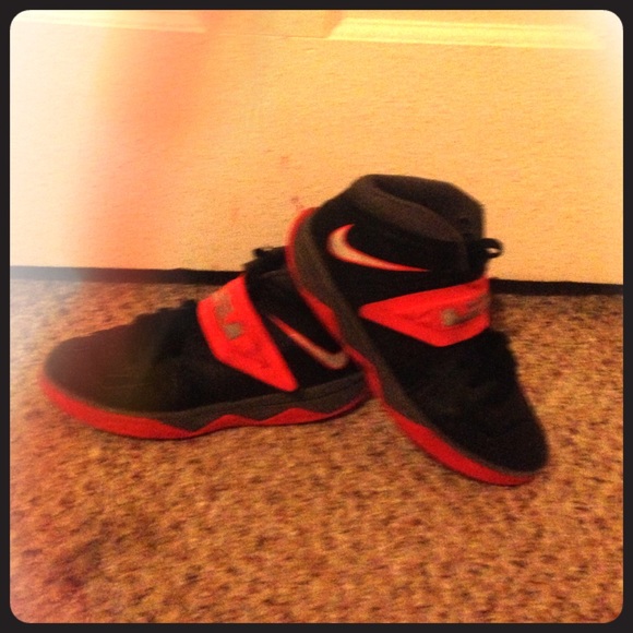 Lebron soldiers