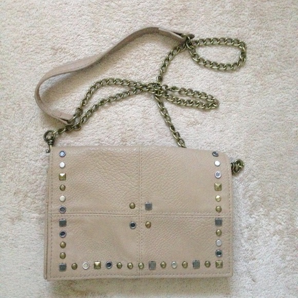 Studded tan cross body bag 🌼