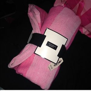 Vs beach towel