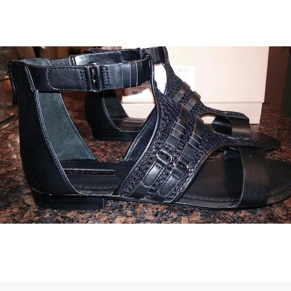 Netted Leather Black Flats - Picture 2 of 4