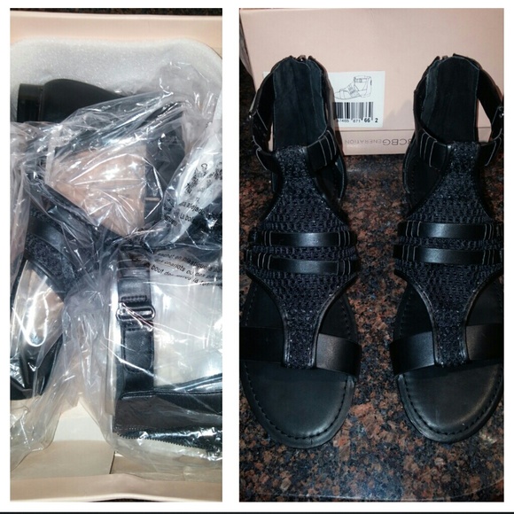 Netted Leather Black Flats - Picture 3 of 4