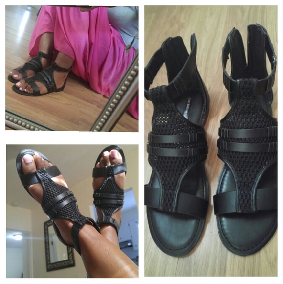 Netted Leather Black Flats - Picture 4 of 4