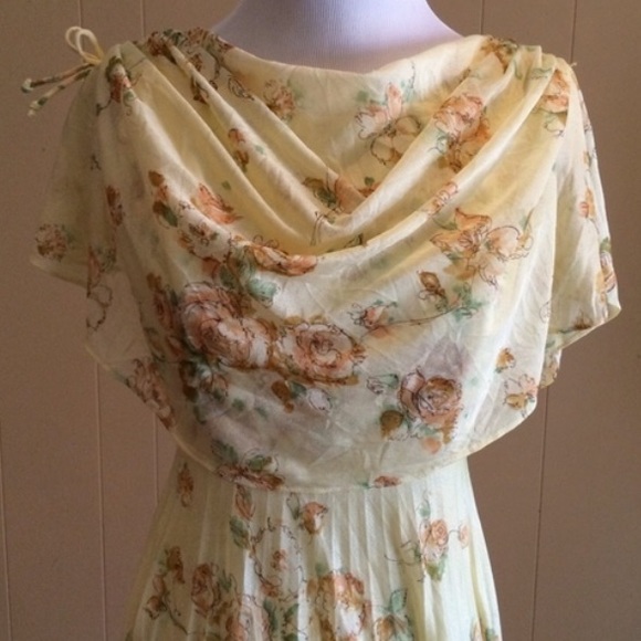 True Vintage Late 60's Party Dress - Picture 2 of 4