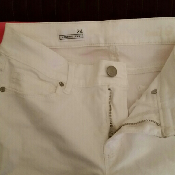 Jeans - Picture 2 of 4