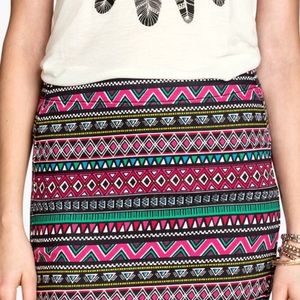 BNWT Twill Skirt in Aztec Print from H&M.