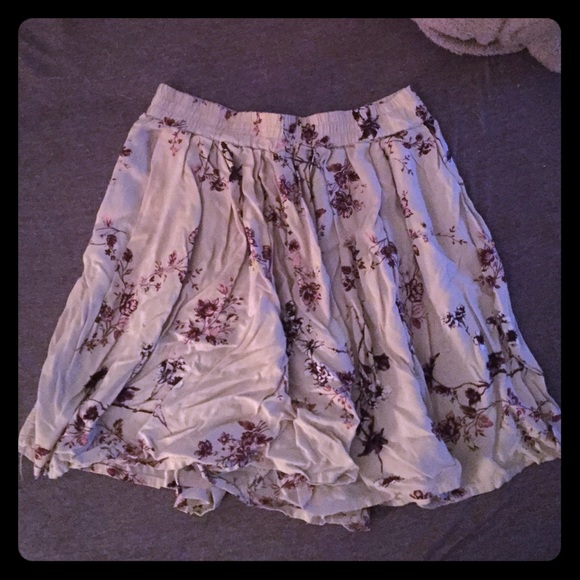 Brandy Melville Cherry Blossom skirt