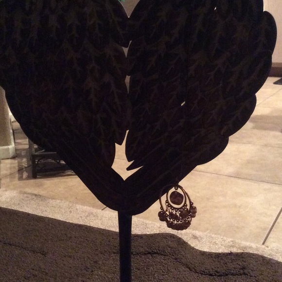 Necklace - Picture 2 of 2