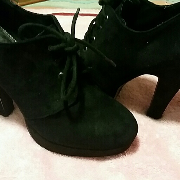 Blk booties 👢