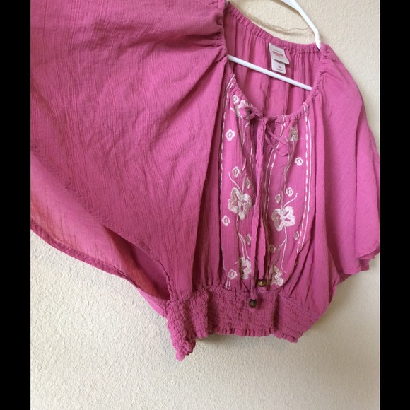 Lovely top!! - Picture 3 of 3