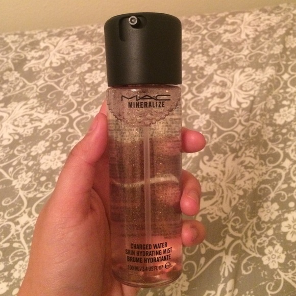 NEW NEVER USED MAC mineralize Charged water