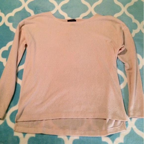SOLD Pale Pink Sweater 💖 - Picture 4 of 4