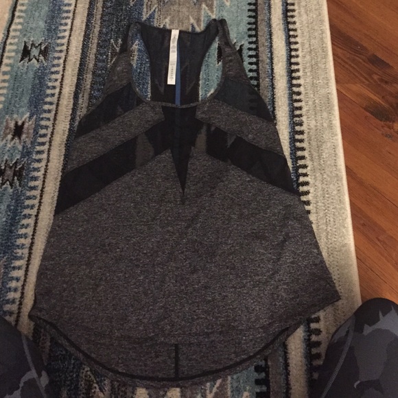 NWOT Black Lululemon work out tank top