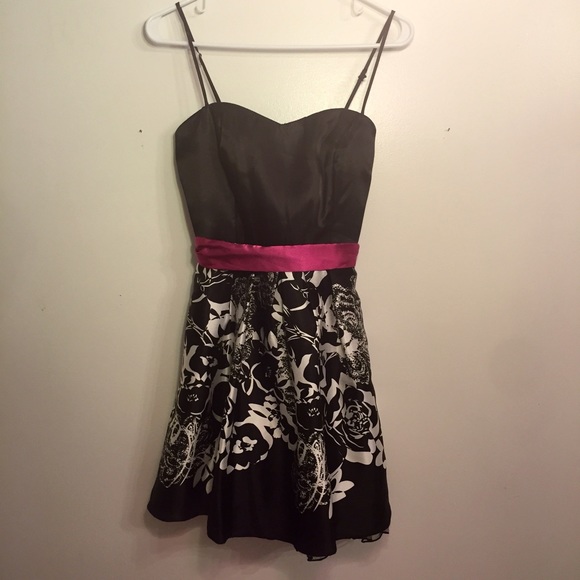 Black & white party dress - Picture 1 of 2