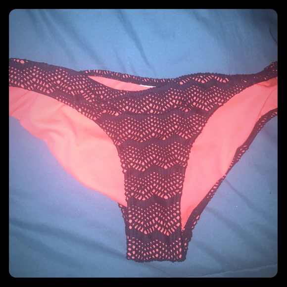 Black&peach swimsuit bottoms - Picture 1 of 2