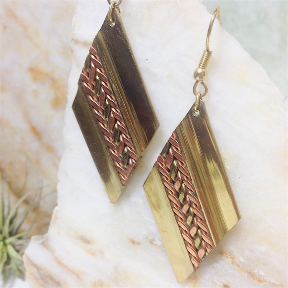 ✨💥⚡️RETRO GOLDEN CHAIN LINK DROP EARRINGS ⚡️💥✨ - Picture 2 of 2