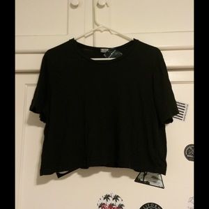 Brandy Melville loose crop top