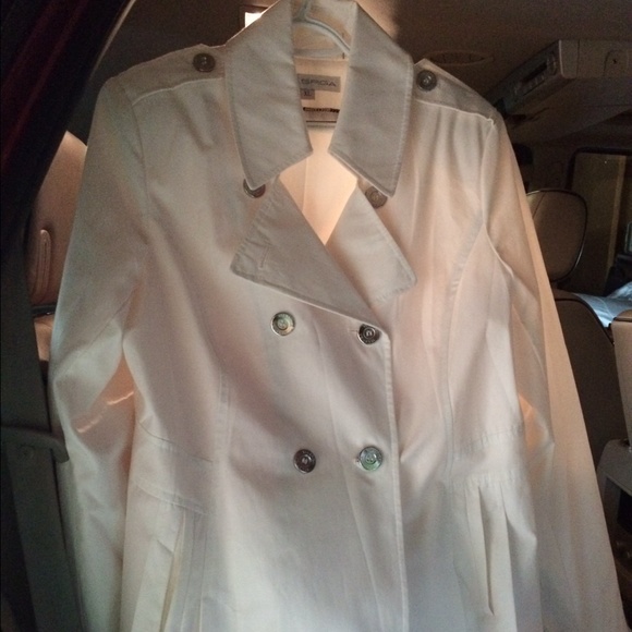 ‼️Priced to sell quick‼️ Via Spiga Coat