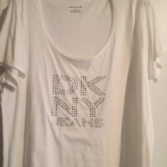 White casual shirt